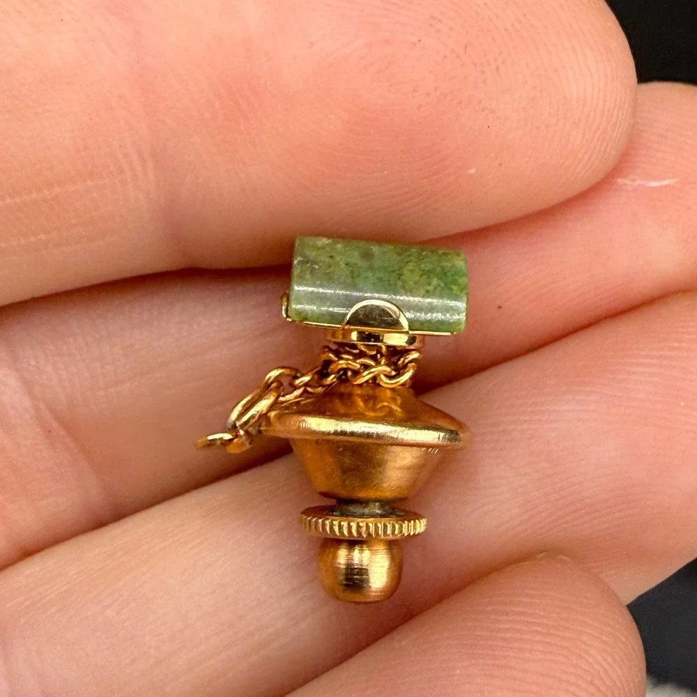 Vintage Lamode Karayclad Cufflinks Tie Tack Set Green Stone Gold Tone READ